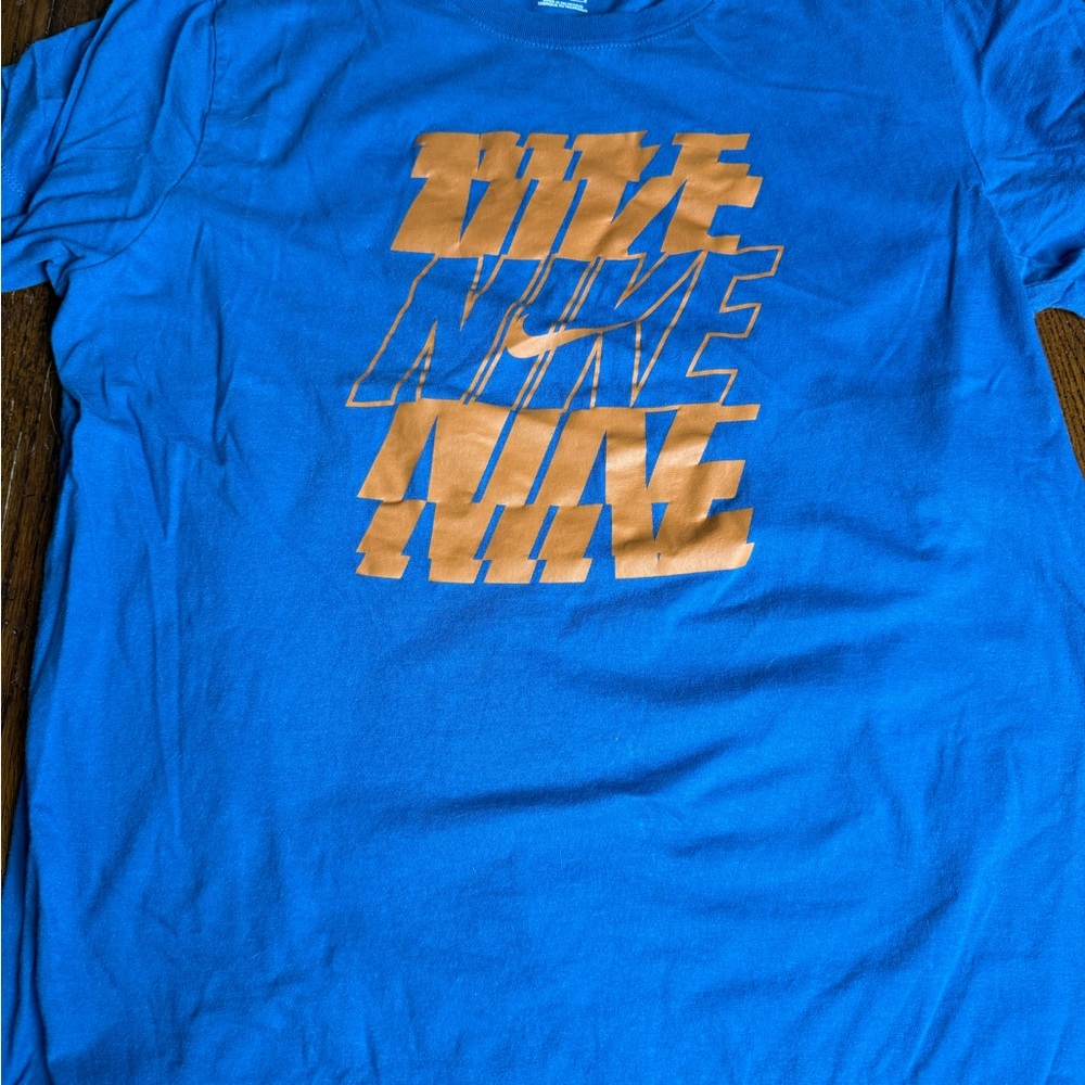Nike Blue and Orange‎ Short Sleeve Tee Dynamic Graphic